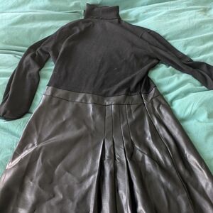 Black Long Sleeve Dress with Pleated Skirt XL